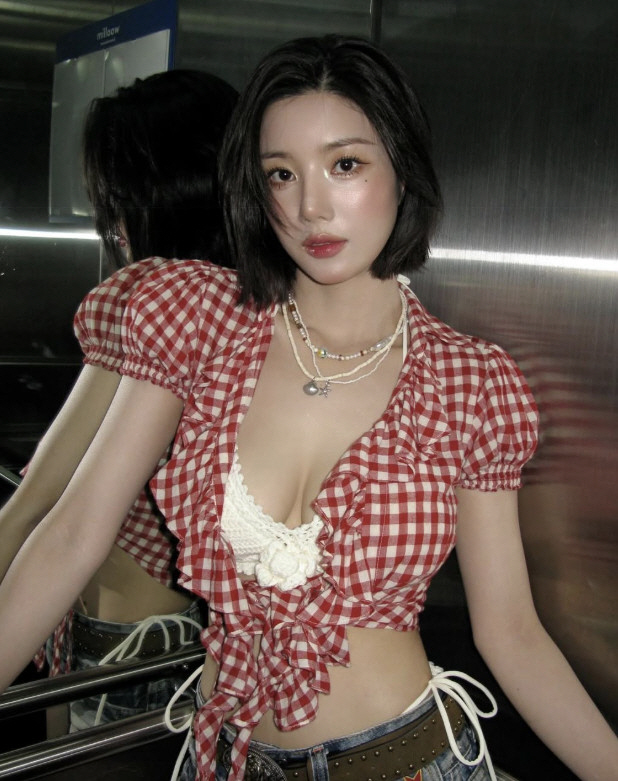 Kwon Eun-bi needs a break from missing Water Bomb Busan due to health problems. 