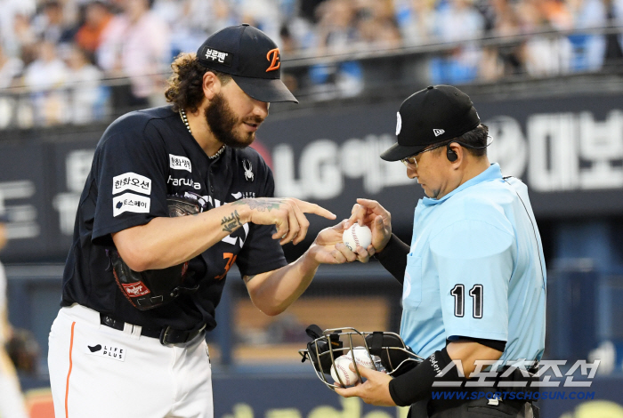 Shoulder muscle clumping. Hanwha without Ponce, dizzying just thinking about it → Ponce management emerges as the biggest task for the rest of the season