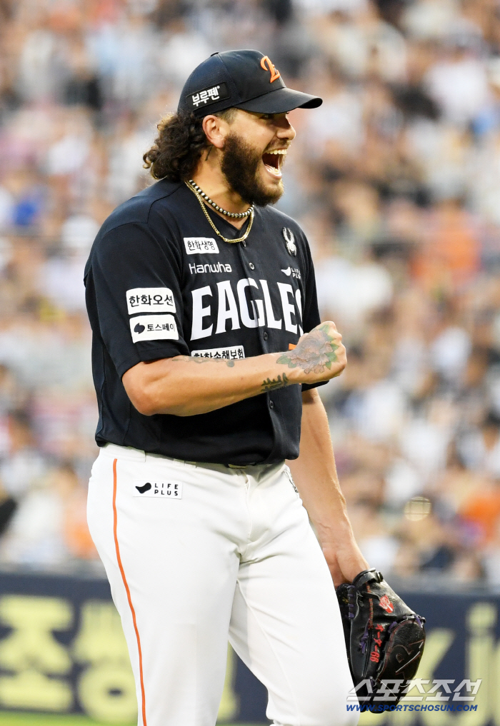 Shoulder muscle clumping. Hanwha without Ponce, dizzying just thinking about it → Ponce management emerges as the biggest task for the rest of the season