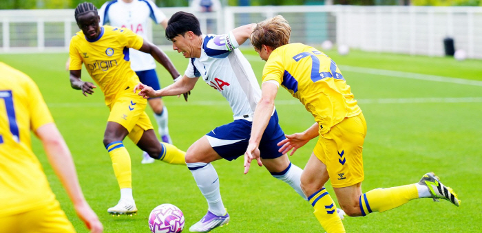 Also silent → captain Son Heung-min's armband with the lowest rating, Romero and first starter → 78 minutes...Sar 2-goal one-man show draws 22 sweat with third-division Wycombe