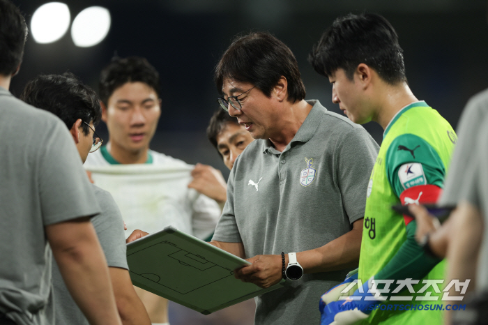 Coach Hwang Sun-hong's determination to continue winning the match against FC Seoul...Theater win against Ulsan → 5 consecutive draw period
