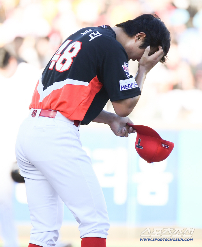 His fastball is 150km, but Lee Eui-ri, who returned, made 77 pitches in 3 innings → 6 hits and 5 runs...The frustration of losing back-to-back games has increased. 