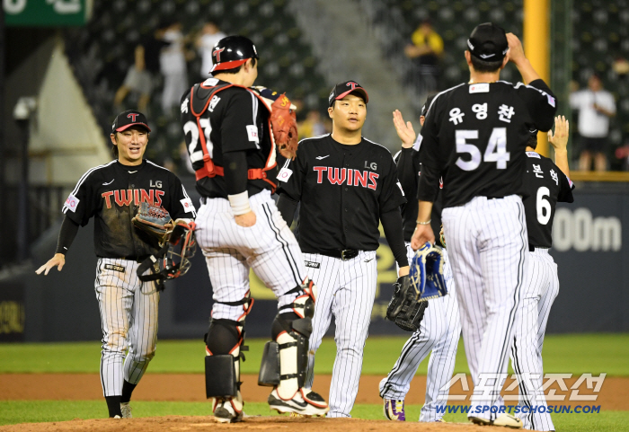 I don't watch Hanwha games. I'm just stressed out → LG won 8 games and lost 2 games and moved further away from Hanwha