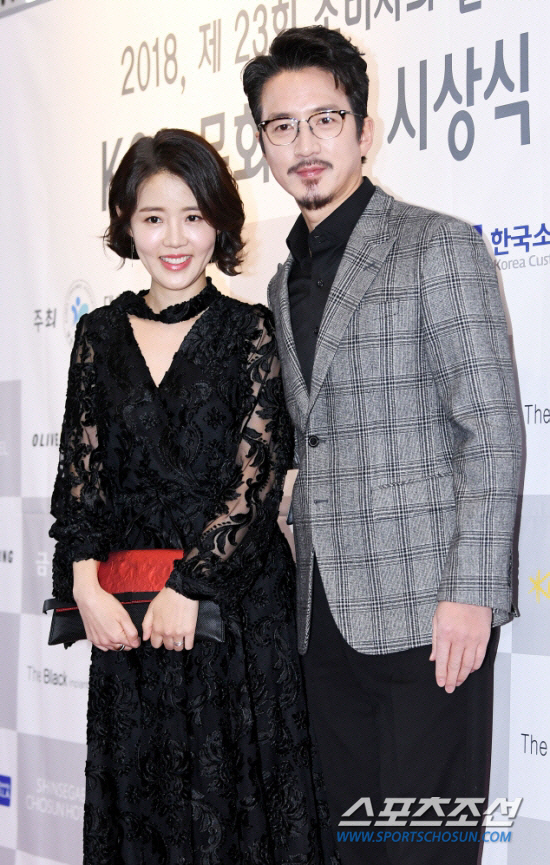 Lee Ha-jung and Jung Joon-ho ♥ I'm worried that my daughter will follow me because of her incomprehensible behavior