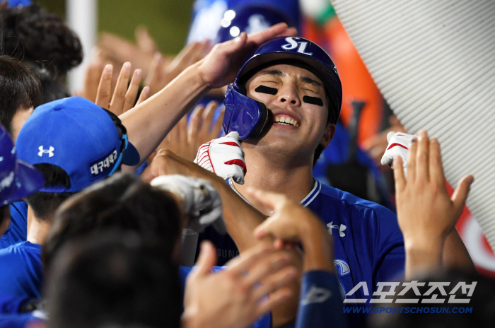  Kim Youngwoong finally burst