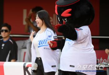  Signature Support KT Wiz Honors Club No. 1