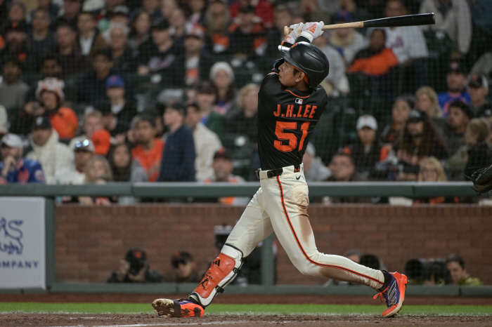 Did you see the quality of Lee Jung-hoo's batting? 155km → 157km → 171km ML's first hard hit 3 hits! SF's Best Batting Media