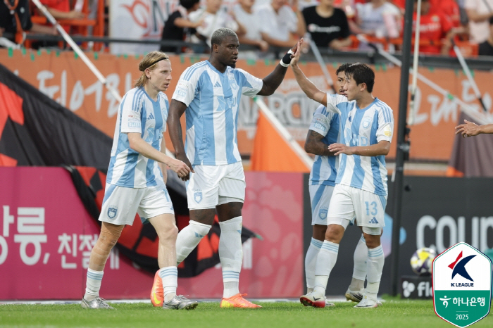 Even with Malkong's multi-goal, Ulsan couldn't laughHong Chul Theater Goal Ulsan Kangwon Draws 22 