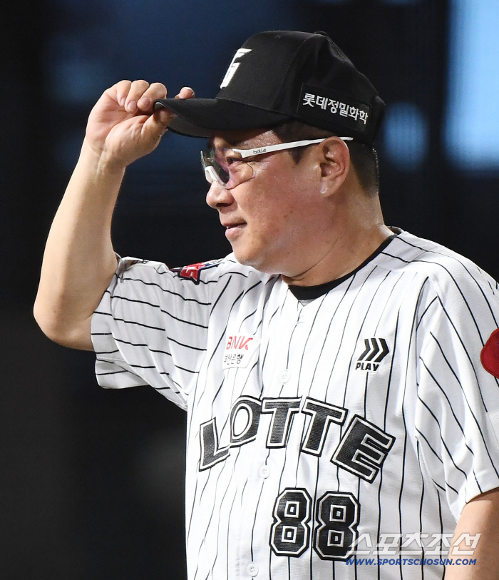 Four consecutive wins → Lotte is in third place...I'm energized now Director Kim Tae-hyung's pride