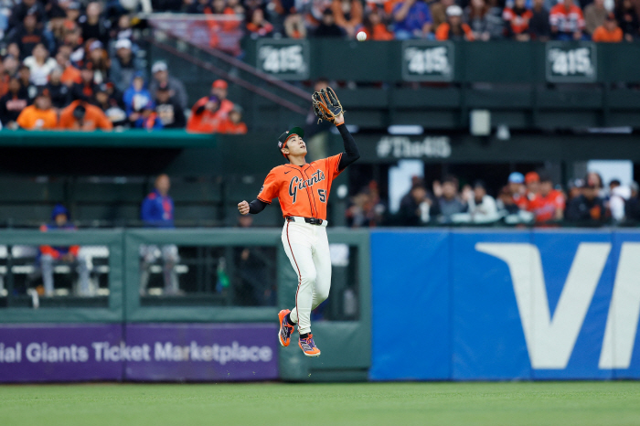 He hit again! Lee Jung-hoo hits three consecutive at-bats → Pre-run RBI grounder, showing a strong sense of hitting