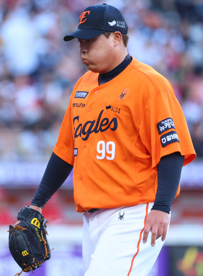 I didn't know HYUNJIN would go down so fast… The reason for the one-inning steel plate explained by the coach 