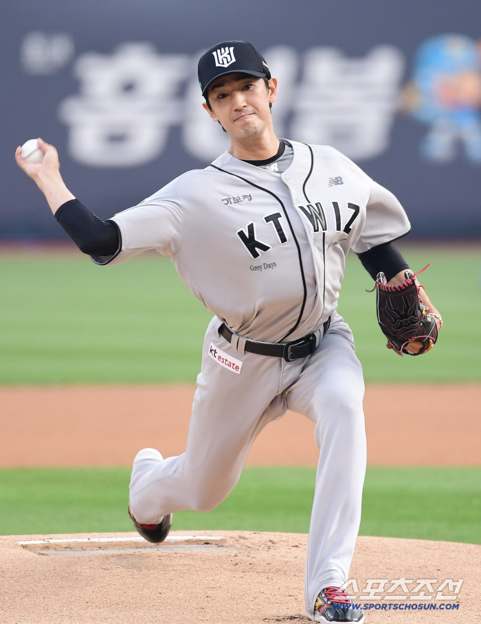 KT's incredible reversal drama in the bottom of the ninth inning, Samsung's bullpen pushing out the walk-off nightmare 