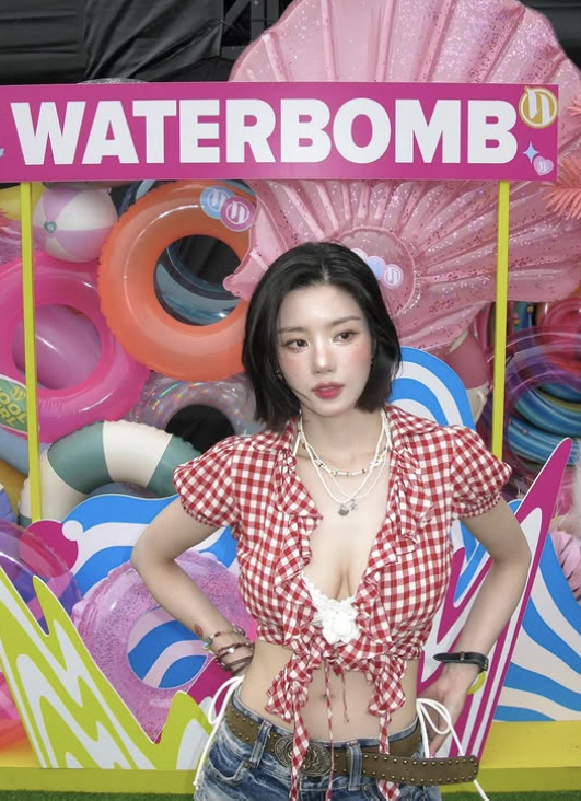 Kwon Eun-bi → Water balm without Park Bom...Busan's sad night 