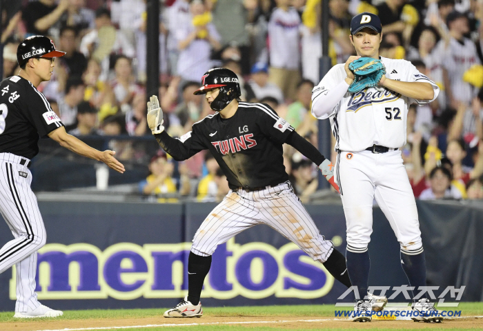  Choi Won-young stole third base without anyone knowing