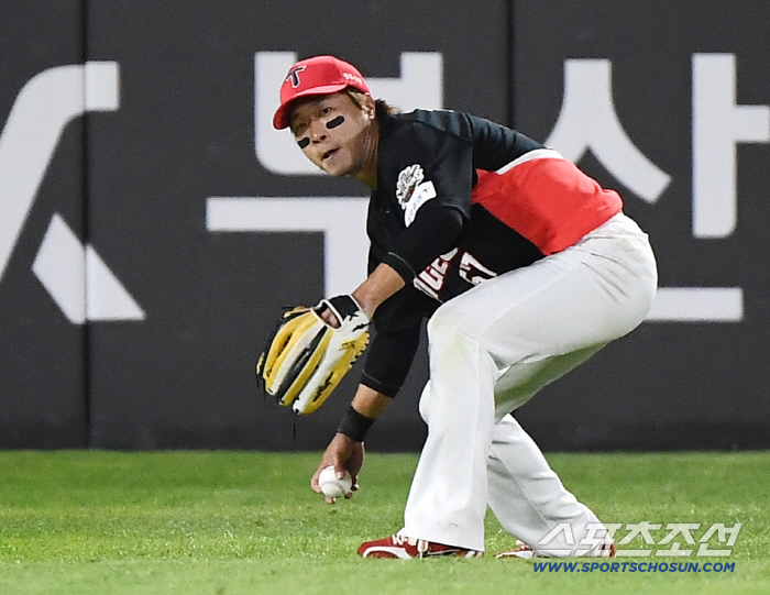  Ko Jong-wook's disappointing defense