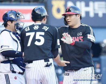  Moon Bo-kyung's three-point home run to clean up the runner