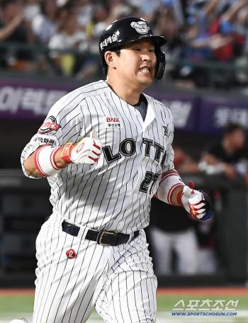  Yoo Kang-nam, multi-hit against nails