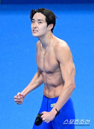 What a bummer! Kim Woo-min in 0.25 second place in 400m freestyle! Second consecutive podium finish 