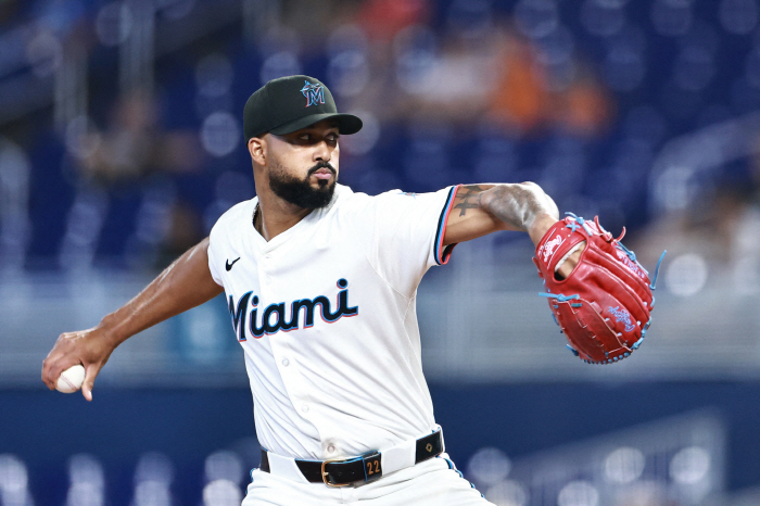Who the hell are you asking for? Dylan Sizman Is Best Offer For SD, Boston Eyes 2022 Cy Young Awards