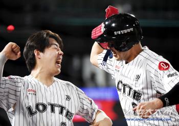 Yoo Kangnam X Jeon Junwoo. The power of the FA veteran who led the team to five consecutive wins! I want to praise the players who didn't lose their concentration. 