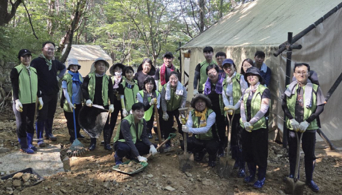 Bead Sweat Instead of Medical Aid...Changwon Himchan Hospital Participates in Flood Recovery in Sancheong-gun