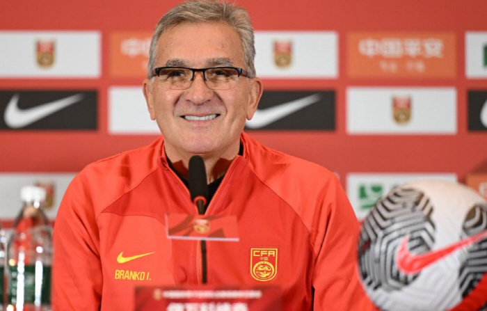 The bombshell went off! Chinese fans got kicked out of unrealistic performance expectations, and I did a great job → The last World Cup 2002 team was pointed out