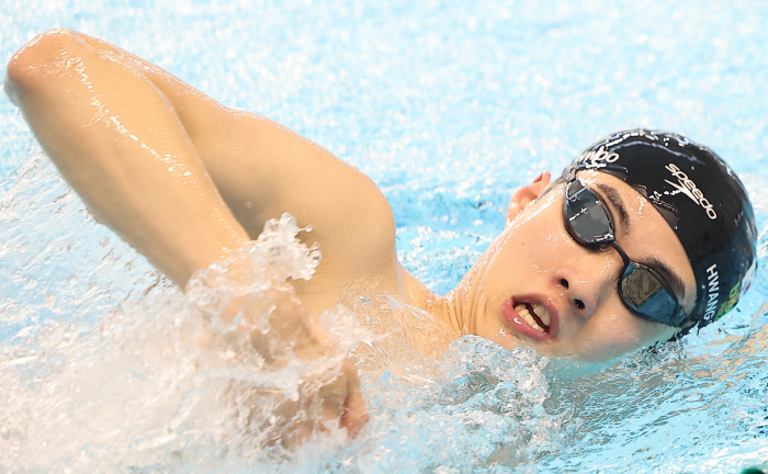Four consecutive podiums! Hwang Sun-woo is going to the final round of the 200m freestyle semi-final at 14484!