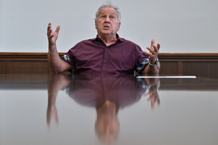 Japan, I love you, but... White Pele baffled by the question of the possibility of winning the World Cup, his answer is
