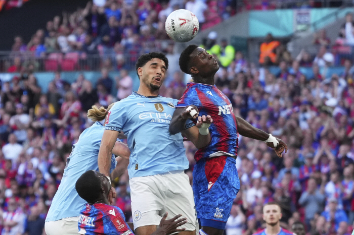 Media exclusive! Liverpool's bid to recruit Mark Geghi...Palace transfer fee of 92 billion won → preparation for departure from Konate