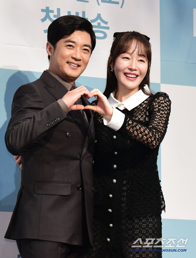  Um Ji-won, ♥ Ahn Jae-wook's wish came true...Unexpected Pregnancy → Highest viewer rating of 23.6% (five eagle brothers)