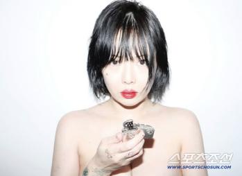 ♥ Yong Jun-hyung and Hyun-ah, abnormal signal? Unexpected upper body nude → Missing wide pose 