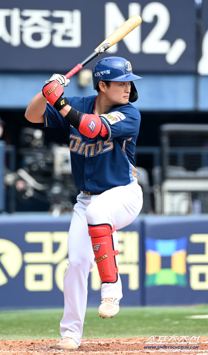You have to be careful when you're away, with 4.6 billion FA catchers, and only in the second division because of his .188 batting average junior. What's going on?