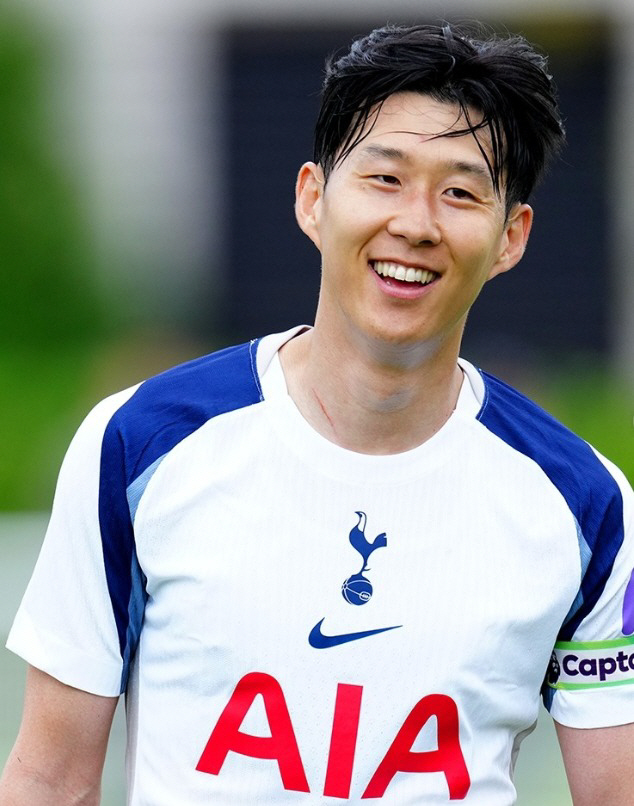 Son Heung-min, Tottenham's best player for 10 years, knows how to score goals. Coach Frank, press conference in Hong Kong...With this transfer, the remaining town hall? a subtle change in airflow