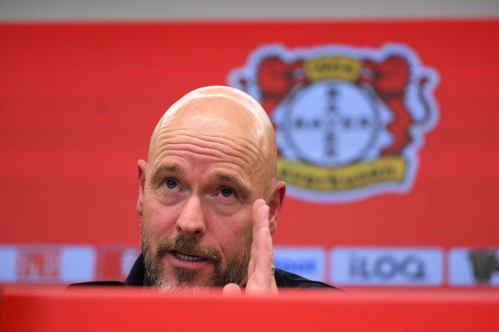 Even if I die, Sunderland! SON of the same age, got on a plane to England! EPL Returns for the first time in two years for a transfer fee of 31 billion won