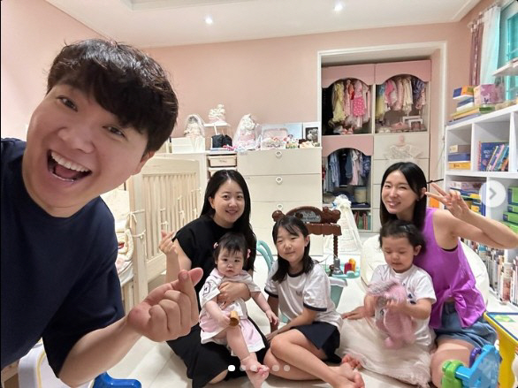 Lee Ji-hye, Park Soo-hong caught in 7 billion apartments...The house is like a hotel