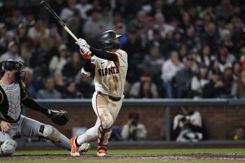 Lee Jung-hoo is going up to the 10th base in four games, but SF fall baseball sank four times in a row