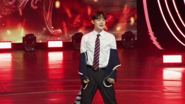  Park Seojin took off his jacket and even pollen...Tetonam's perfect transformation at the Korea-Japan Top Ten Show