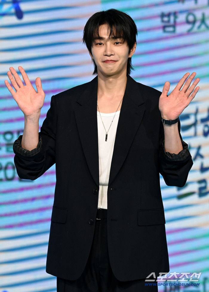  Kim Jaeyoung, warm-hearted greeting