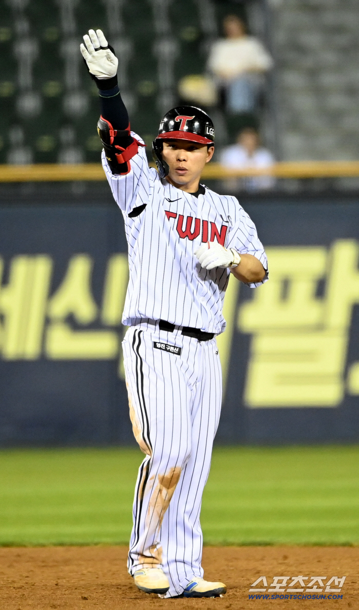 Rookie Son Yong-joon was impressed with his first final hit, and Koo Bon-hyuk's four-hit blast LG and KT beat Hanwha! 