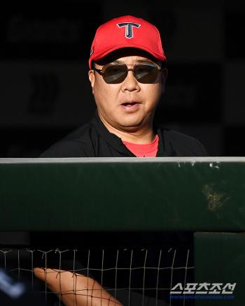 There's no time to wait. Was it a trade hint? The flower director's desperate intention amid the reality of six consecutive losses 