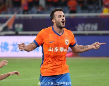 Crack, who chewed on the K League, has a high season of explosive career in his second heyday under coach Choi Kang-hee