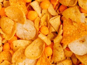 Eating a lot of ultra-high-tech foods such as carbonated drinks and snacks increases the risk of lung cancer by 41%