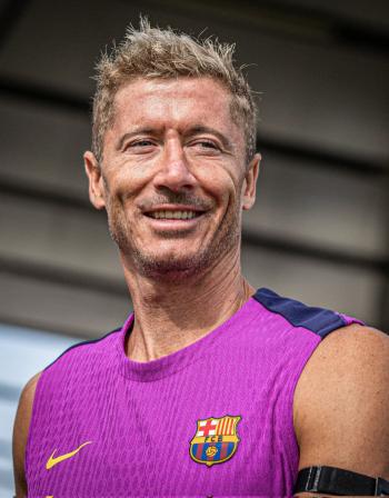 GOOD BYE Lewandowski → 4-year contract Saudi oil money aims...I won't stop you from moving to Barcelona