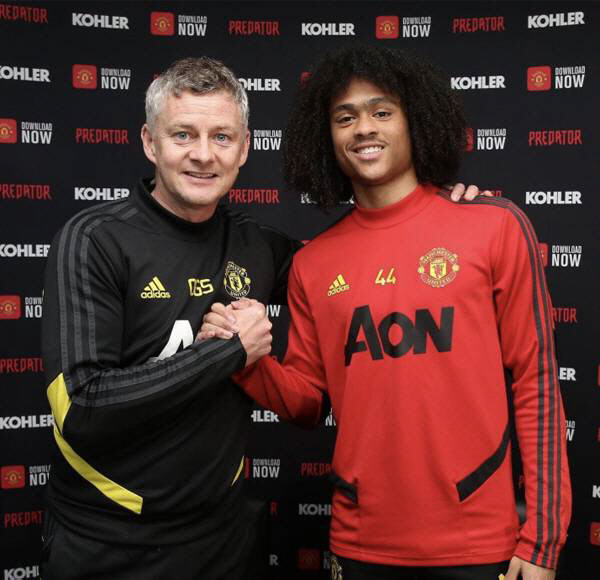I want to play at the World Cup wearing a Chinese uniform Manchester United's top prospect frustrated, no contact, eventually decided to go to Curaçao