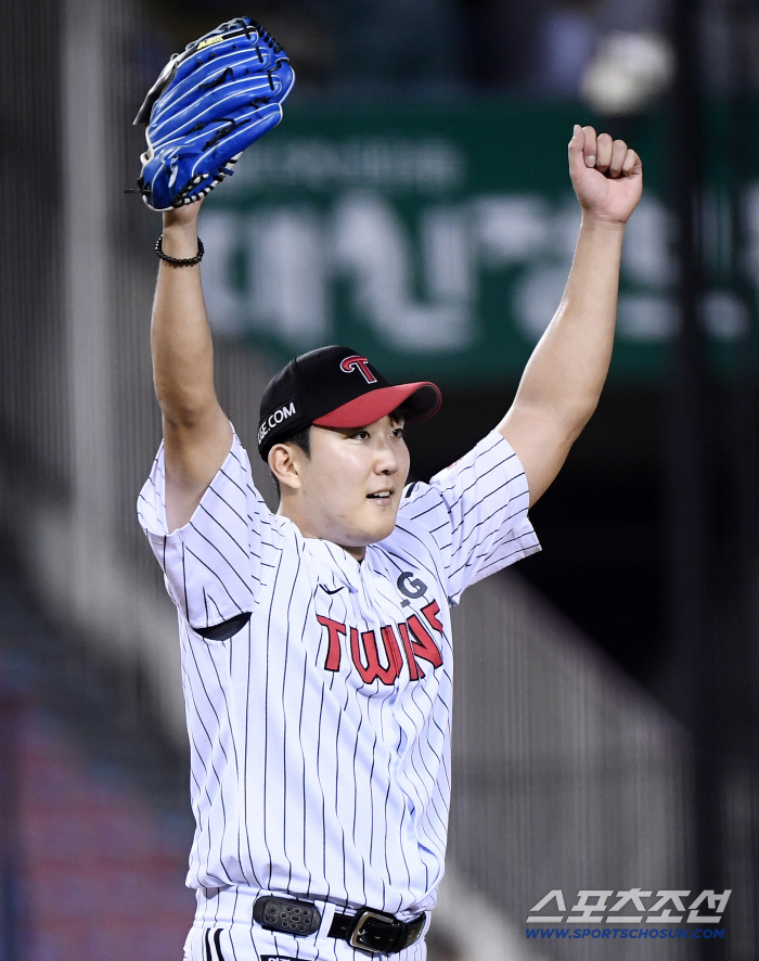 Lake Rain → Wedge Two Run Four LG 19-year-old Youngest Accident! ...Hanwha's fierce chase, Son Joo-young won 9 times. 