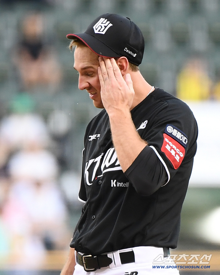 Lake Rain → Wedge Two Run Four LG 19-year-old Youngest Accident! ...Hanwha's fierce chase, Son Joo-young won 9 times. 