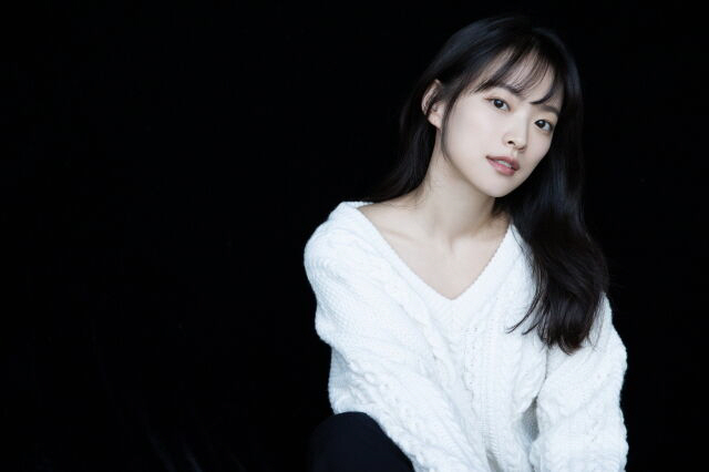  Chun Woo-hee Re-signs With Blitzway Ahead Of 'My Youth'...Loyalty and trust will continue