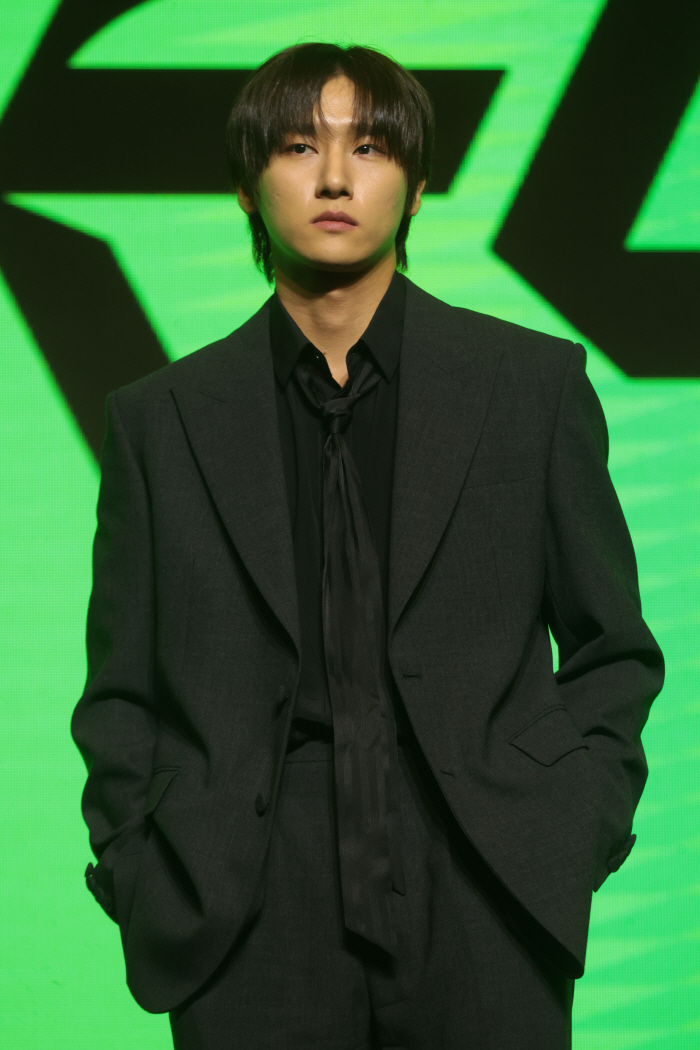 MONSTA X’s I.M Takes Temporary Break Due to Back Pain