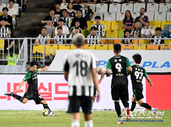  Jun Jin-woo shoots cannonballs at Newcastle's door