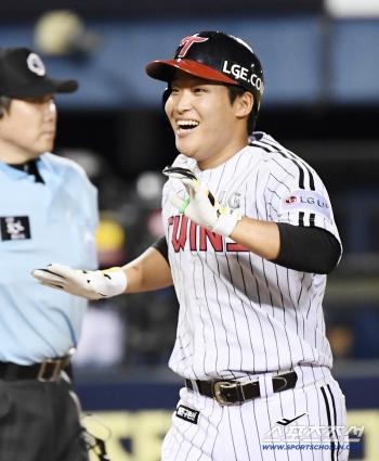  Park Kwanwoo made a two-run shot